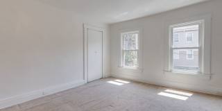 Available JULY 2026 - Renovated 3 Bedroom Home w/ Parking in Mt. Washington! Gallery 20