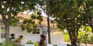 521 Hampton Road Gallery 28