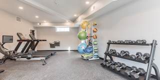 Beacon Pointe Apartments & Townhomes Gallery 25