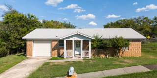 1405 Hillside Street Gallery 1