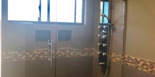 Beautiful and spacious multilevel townhouse in model home condition Gallery 21