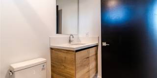 5022 Pickford Street Gallery 29