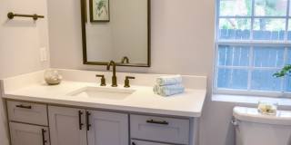Beautiful 2 bedroom duplex in downtown Raleigh Available Early August! Gallery 11