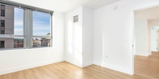 660 Washington Gallery 37
