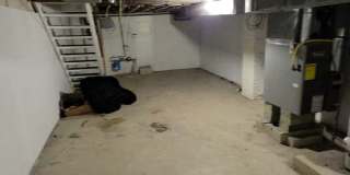214 Wright Street Gallery 12