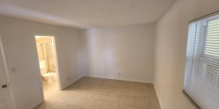 1125 NE 16th Place Gallery 15
