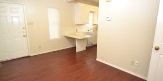 4401 Speedway- Free Cable and Internet-Available for August! Gallery 9