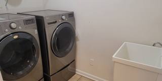4 Bed, 3.5 Townhome in Five Forks is Available! Gallery 11