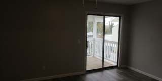 -- Gallery 18