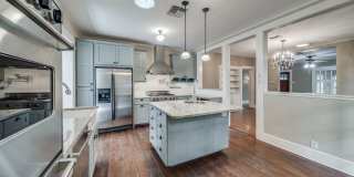 BEAUTIFUL HOME IN BLUEBONNET HILLS, ALAMO HEIGHTS Gallery 13