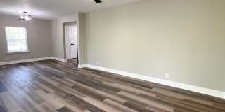 Charming Remodeled Home Off Madison Street Gallery 5