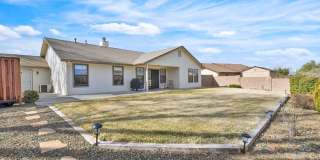 7076 N Sunrise Gallery 12