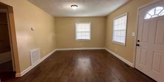 Charming 2-Bedroom Home in Maryville City Gallery 5