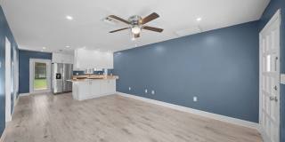 Renovated 3 Bed, 2 Bath Annual Rental in Naples Park Gallery 1
