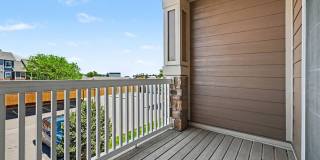 Charming Englewood Condo | 2 Bedrooms, Covered Parking & Community Pool Gallery 20