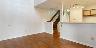 2 Bed/2 Bath with loft. Close to Campus On bus line. Gallery 3
