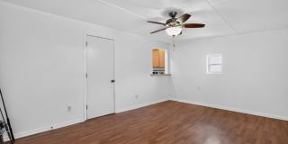 2617 Nassau Street Gallery 13