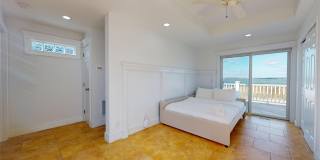 750 Dune Road Gallery 42