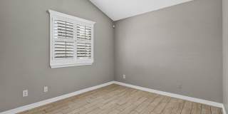 9128 Bur Oak Circle Gallery 22