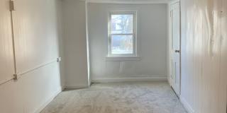 4 Bedroom House Yard and Parking-York City Gallery 5