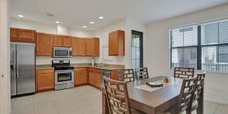 Excellent Townhome at the Terrace in Artesia Gallery 38