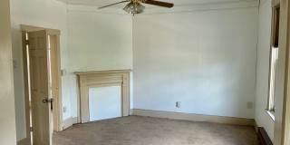 2/1 Apartment in Highland Park - Available Now! Gallery 18