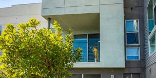 Beautiful three story live/work townhome in Westside Costa Mesa! Gallery 42