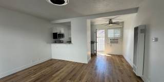 400-420 N. Oakland Ave. Gallery 13