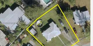 12330 NW 17th Ct Gallery 1