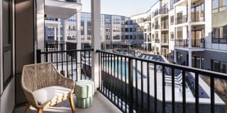 Ivy & Green Gallery 22