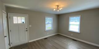 Minutes from Uptown!  100% Renovated! Gallery 5