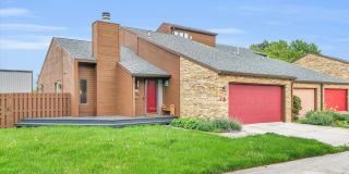 1 Lyndhurst Village Court Gallery 1