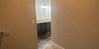 Beautiful 5 Bedroom, 3 Bath Executive Home in the Pointe! Gallery 26