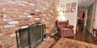 Great 2 Bedroom 1 Bath Gallery 10