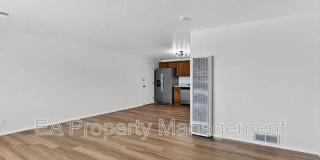 1055 Betts St NE Gallery 10