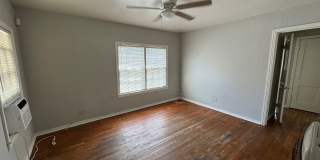Cozy 2 bedroom in heart of Waco Gallery 5