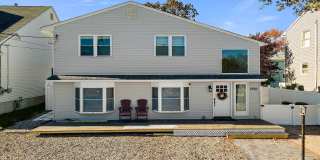 1850 Shore Boulevard Gallery 4