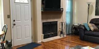 4 Bd, 2 Ba, Home, Quiet Neighborhood, Great Floorplan, Mature Landscaping! Gallery 19