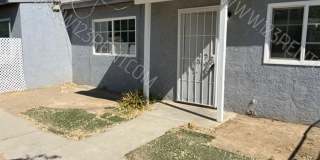 WEST LANCASTER 2BD/1BTH DUPLEX w/ BACKYARD Gallery 1