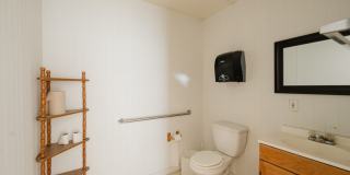 1905 E 7th St Gallery 8