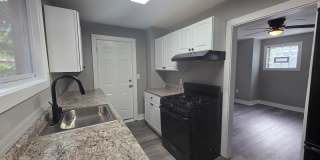 Newly updated 3 bedroom 1 bath house in Upper Hill! Gallery 3
