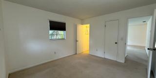 Charming 2 bedroom 1.5 bathroom home Gallery 33