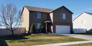 262 Wellington Drive Gallery 21