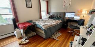 158 Holland St. Gallery 6