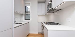 Unique and Unique BU Apt - It's wild what the living room looks like! Gallery 7