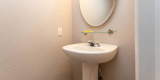 Beautiful 4-bedroom 3-bath located in Stetson Hills! Gallery 10