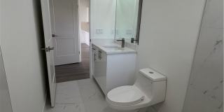 723 Ivan Avenue S unit: 723 Gallery 31