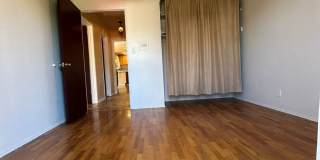 Cozy 2-Bedroom Duplex with Fireplace & Sunroom in Vista – Don’t Miss Out! Gallery 18