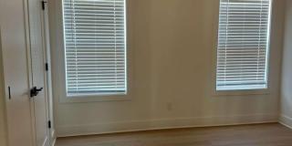 Room in 3 Bedroom Home at Plaza Ave SW Gallery 17