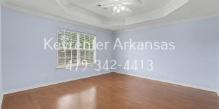 Beautiful 3 Bed, 2 Bath Bentonville Home with Fireplace & Fenced Backyard Gallery 11